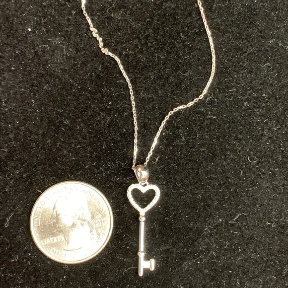 Pendant & Necklace - Picture 3 of 5